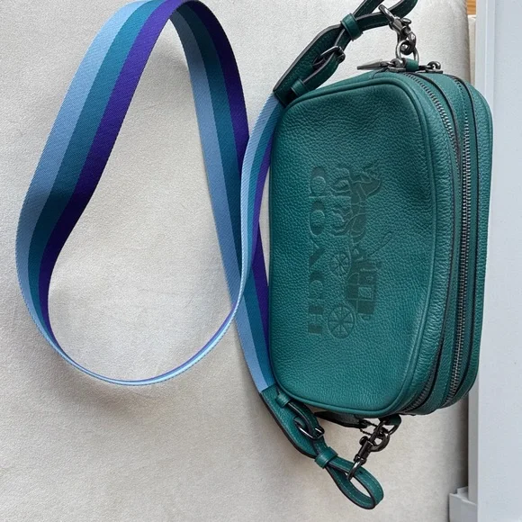 Coach Jes Green cross body bag in refined pebble leather - Picture 2 of 7